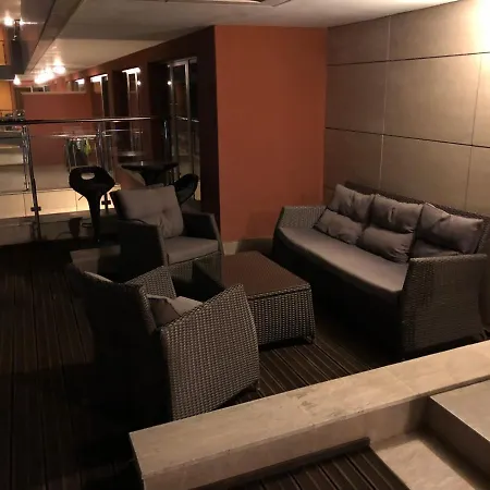 Peter House Apartman Napospart