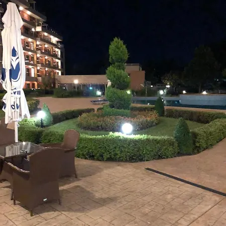 Peter House Apartman Napospart